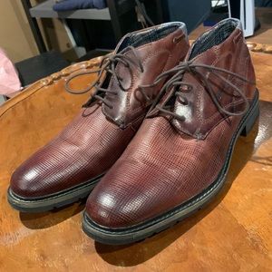Bugatti lace-up boot - size 43